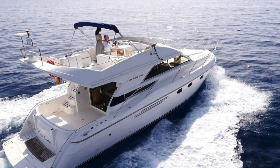 Yacht Rental in Tenerife for a Corporate Event